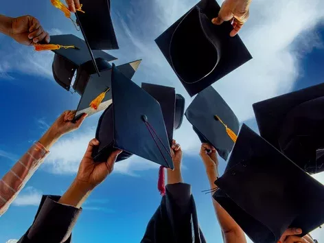 Плануєте навчатись чи працювати за кордоном - легалізуйте свій вітчизняний документ про освіту