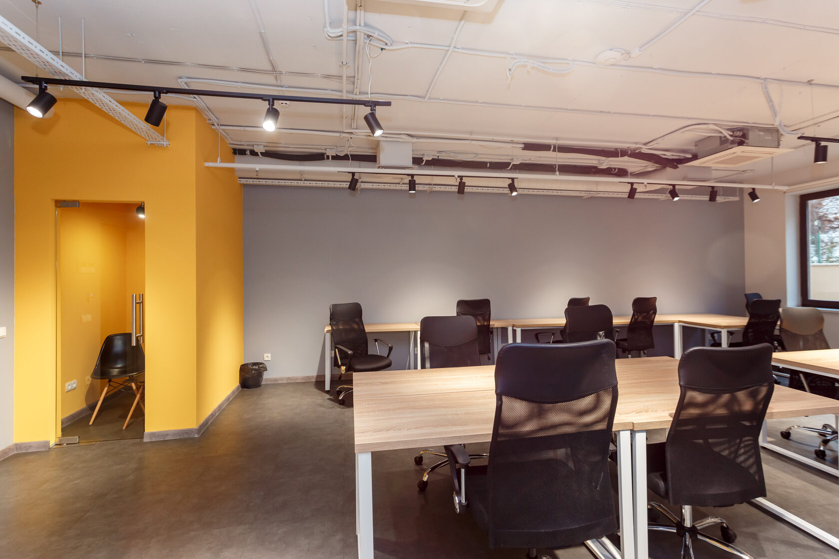 Оренда офісів: як знайти простір, що надихає на успіх