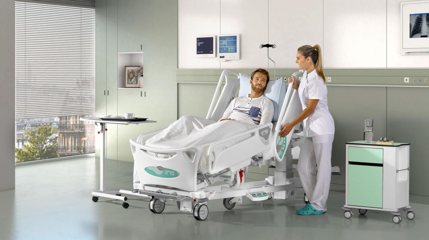 Инновационные решения в уходе за пациентами: как правильно выбрать больничные кровати в Украине