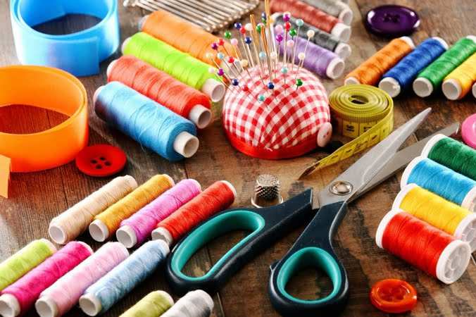 Швейна фурнітура: дрібниці, що створюють досконалий образ