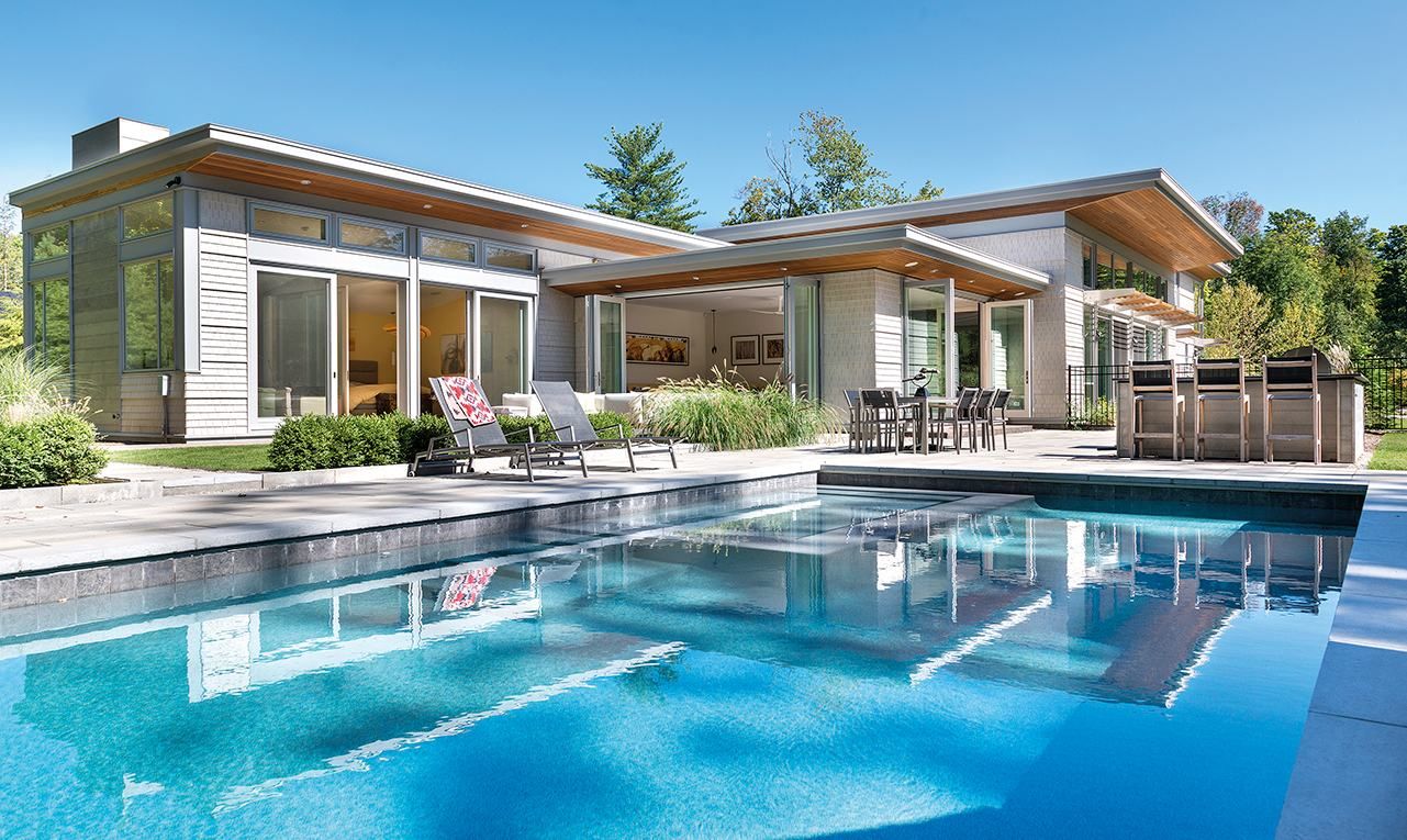 Як зробити басейн енергонезалежним: досвід використання інверторних технологій та LiFePO4