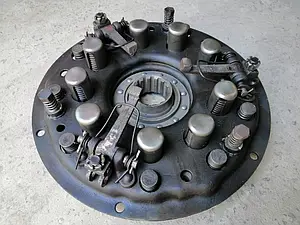 Запчасти ЮМЗ, комплектующие для двигателей, коробки передач и сцепления