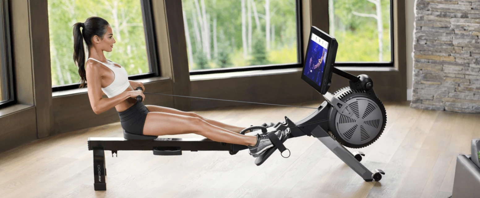 Гребной тренажер — универсальное решение для комплексной тренировки тела